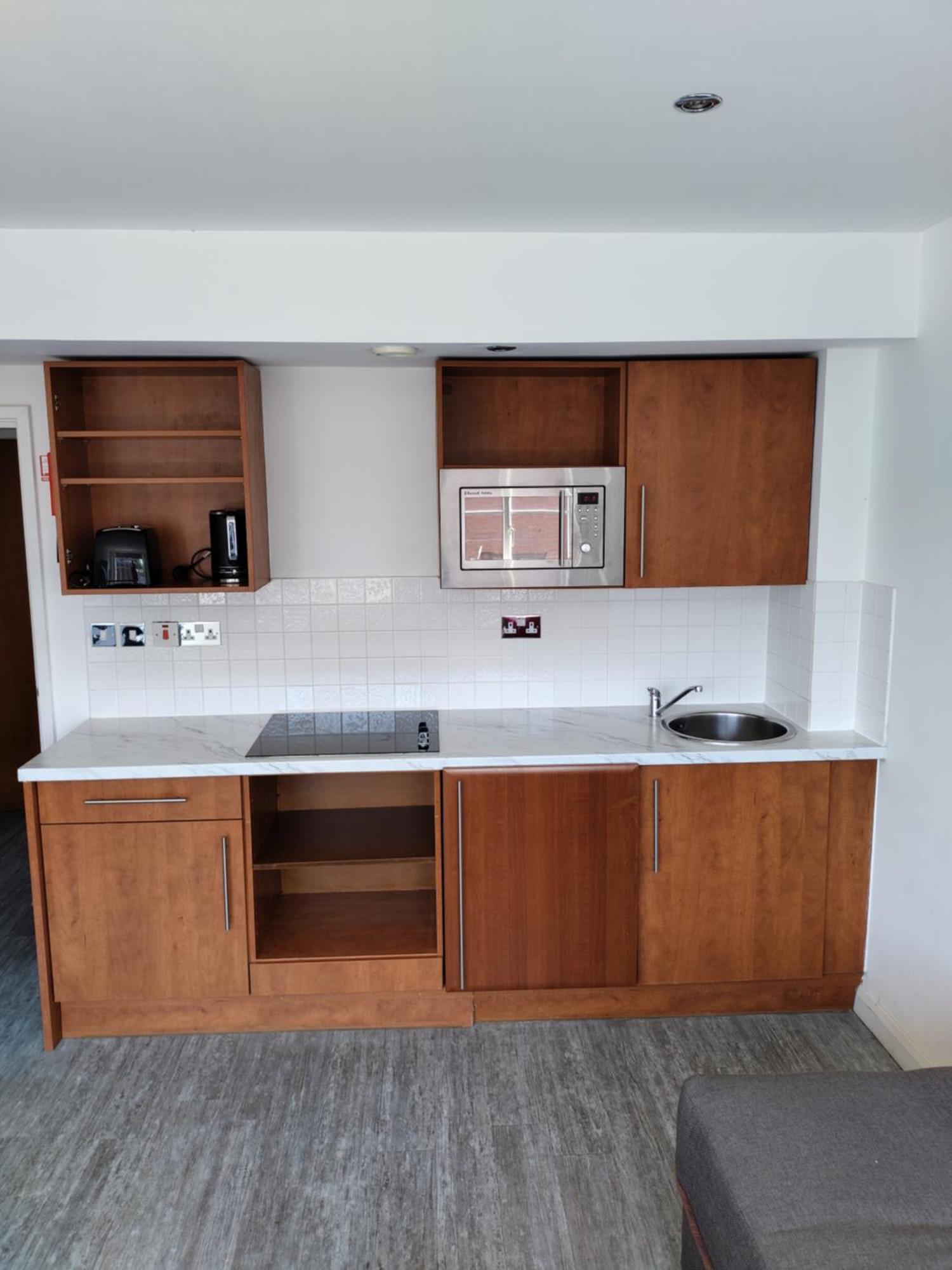 Roland House Apartment